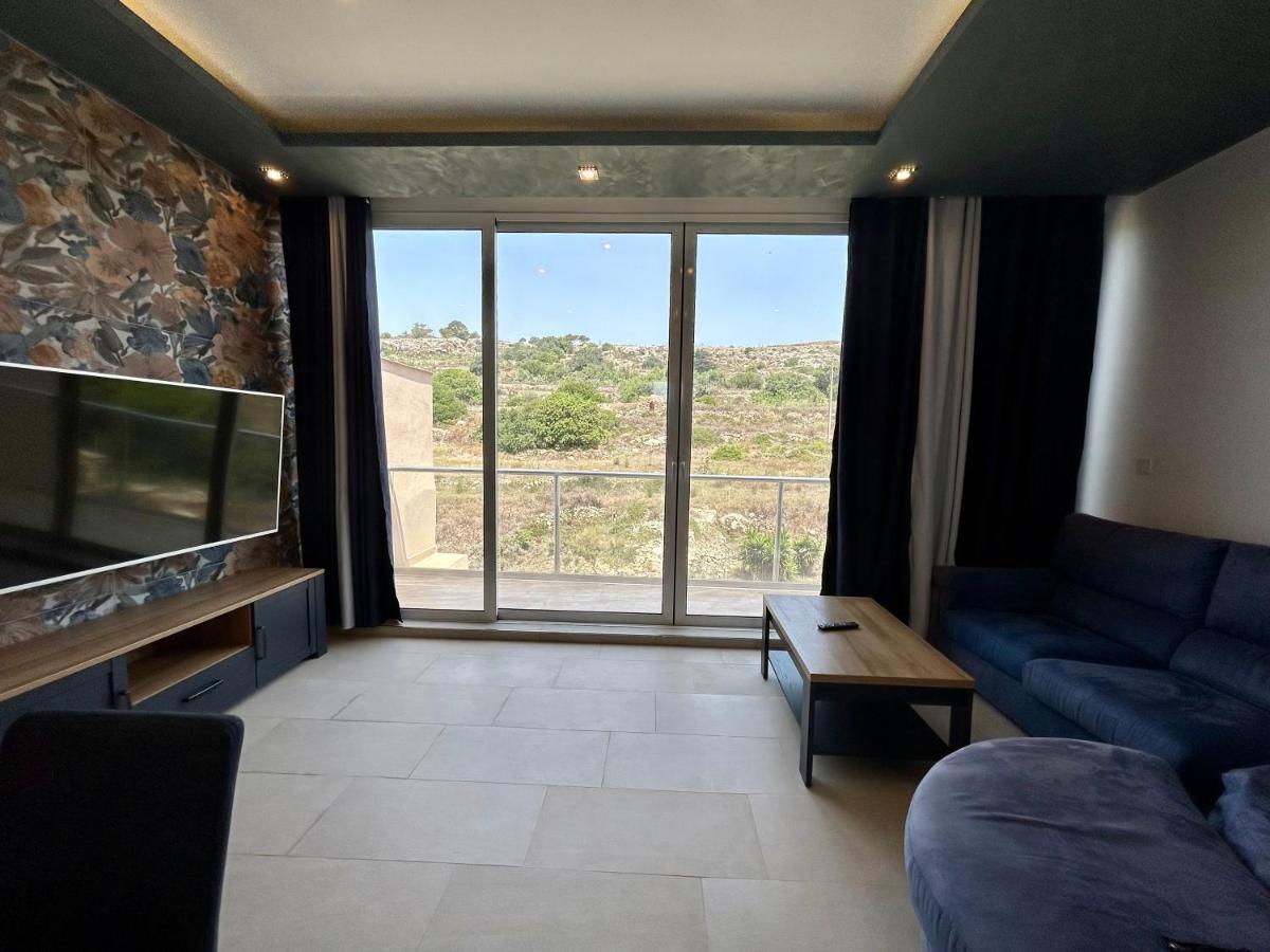 Hillview Duplex Penthouse Apartment St. Paul's Bay Exterior photo